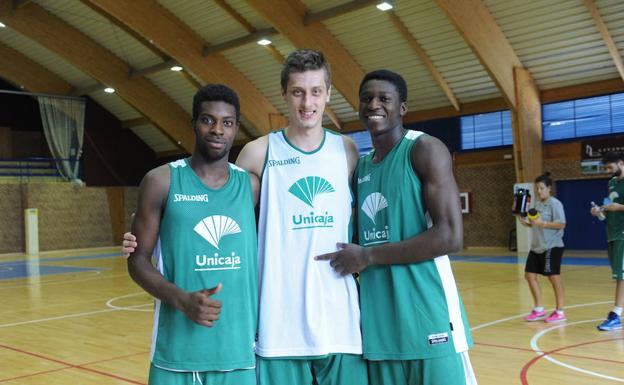 La salida de Romaric confirma el giro en la política de cantera del Unicaja