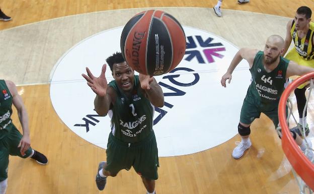 Sitúan a Deon Thompson en el Unicaja para la próxima temporada