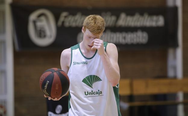 El Unicaja vuelve esta semana al trabajo con sólo siete jugadores del primer equipo