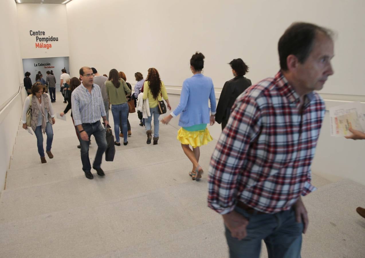 Cientos de visitantes acuden a la llamada del Pompidou