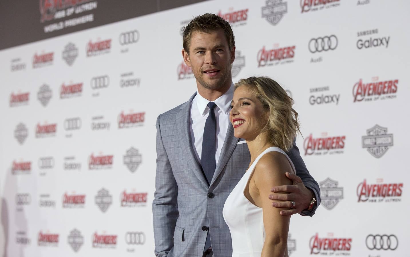 Elsa Pataky eclipsa a Scarlett Johansson en el estreno de Los Vengadores 2