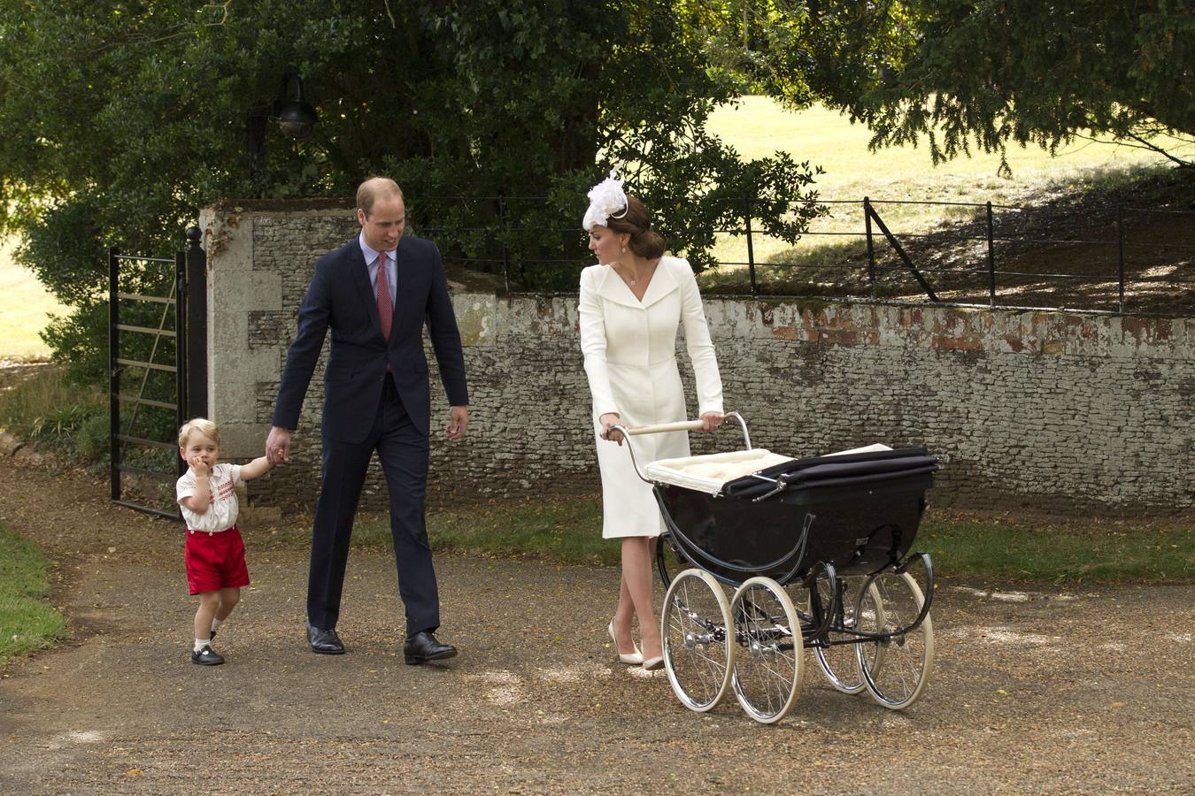 El bautizo de Carlota de Cambridge, en imágenes