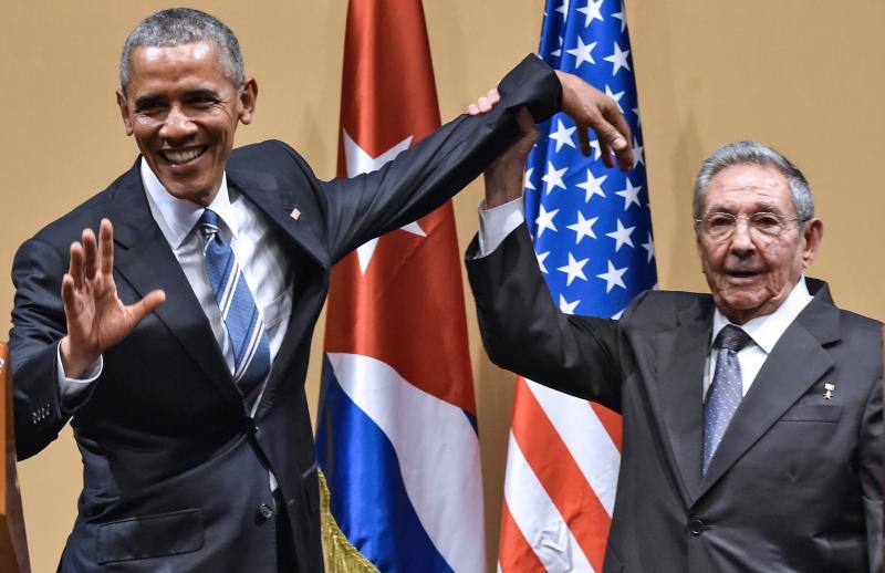 Imágenes históricas en la visita de Obama a Castro