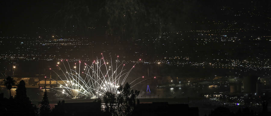Los fuegos artificiales, en imágenes (II)