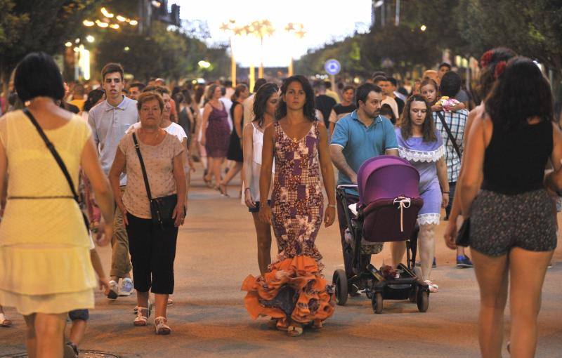 Gran ambiente en el Real en la penúltima noche de feria