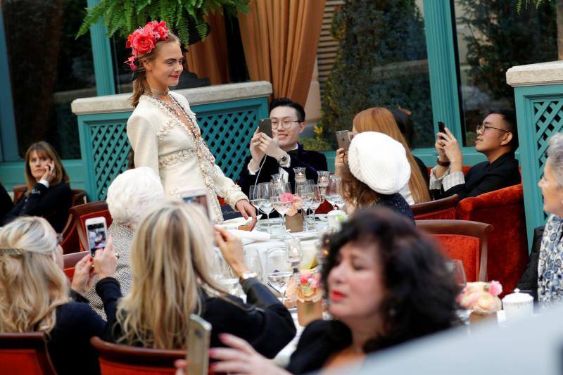Chanel vuelve a desfilar en el hotel Ritz de París