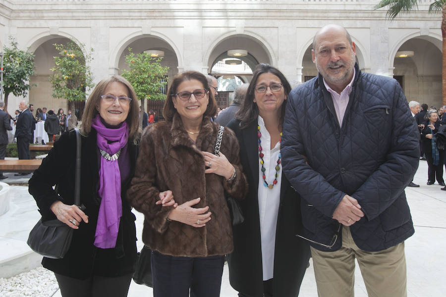 Colectivos y autoridades asistentes a la inauguración del Museo de Málaga