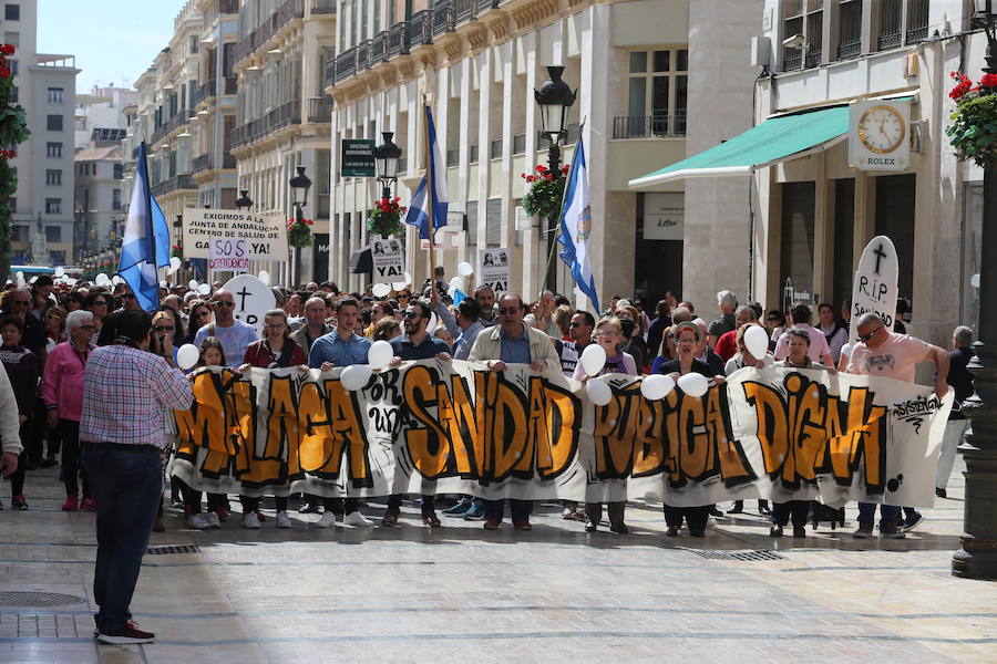 La tercera marcha por la sanidad en Málaga, en imágenes