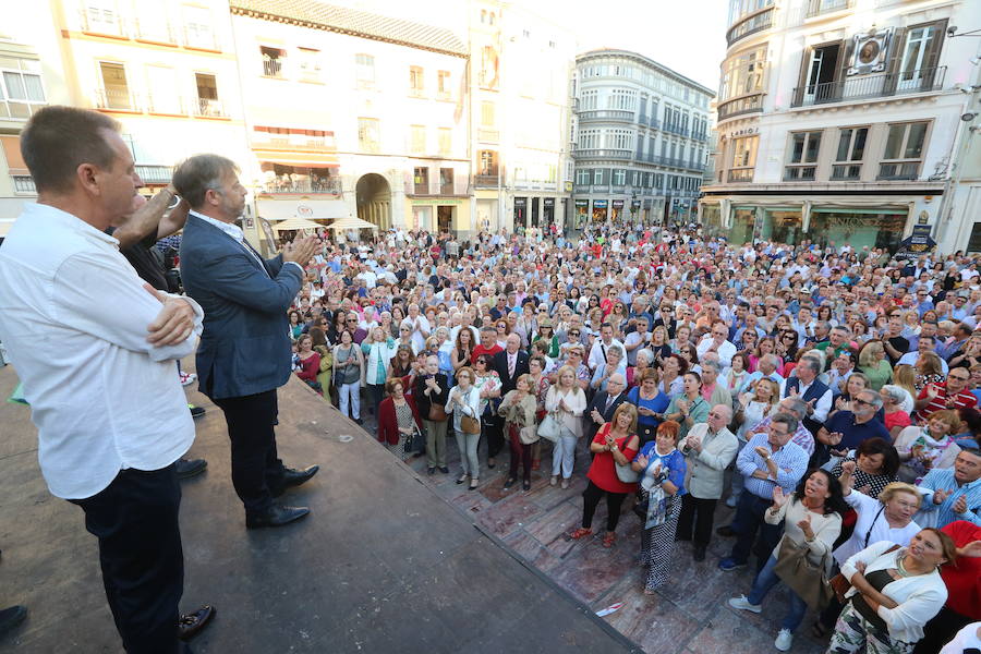 Fotos de la concentración en Málaga por el proyecto de Antonio Banderas