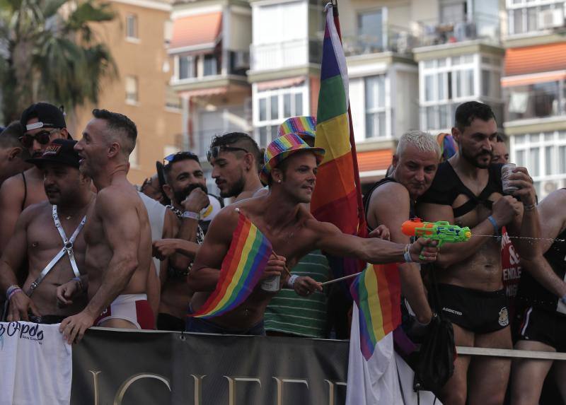 Fotos de la marcha del Orgullo LGTBI en Torremolinos