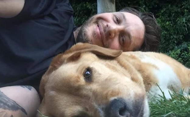 El desgarrador adiós de Tom Hardy a su perro fallecido