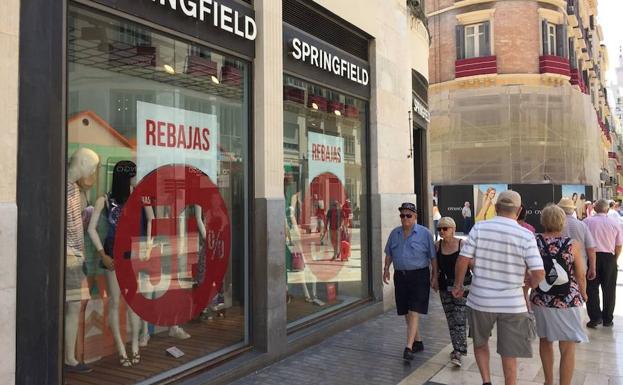 El comercio adelanta las rebajas con descuentos de hasta el 70 por ciento