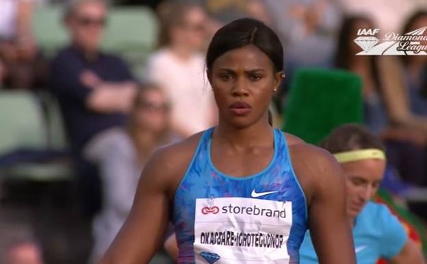 Blessing Okagbare se desmelena en un salto de longitud