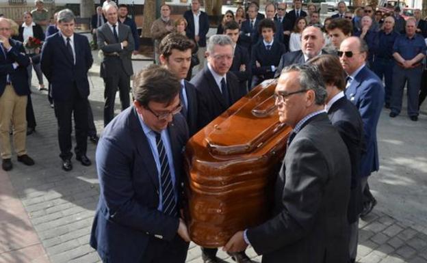 El Gobierno «no comparte» las muestras de apoyo al franquismo en el entierro de Utrera Molina