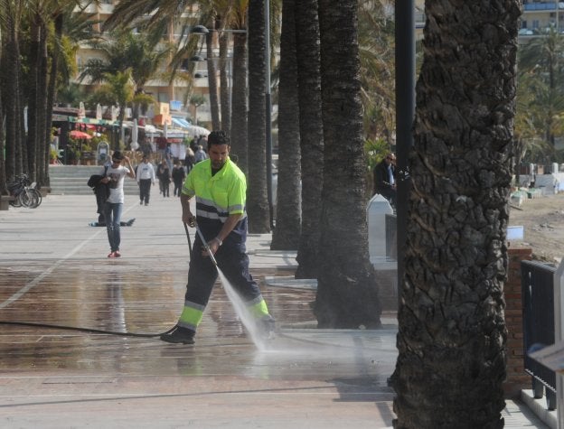 Los ayuntamientos estudian cobrar la nueva tasa a las empresas de energía
