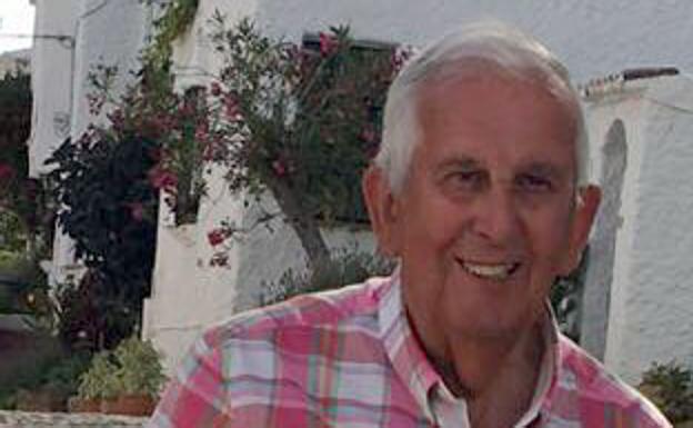 Localizan en un arcén de la autovía al turista inglés desaparecido en Nerja