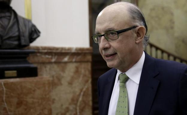 Admitida a trámite la querella de Anticorrupción contra el despacho de Montoro