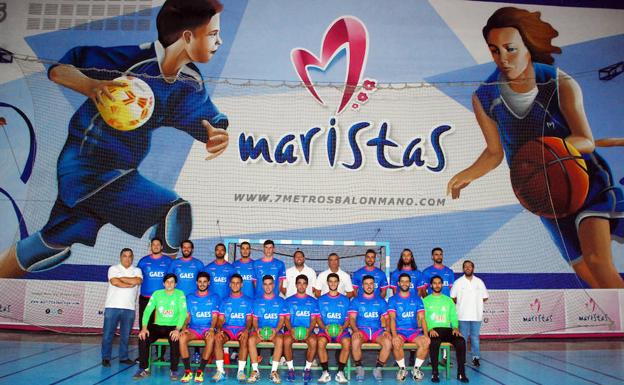 Gaes lidera un proyecto para aglutinar el balonmano masculino de la capital