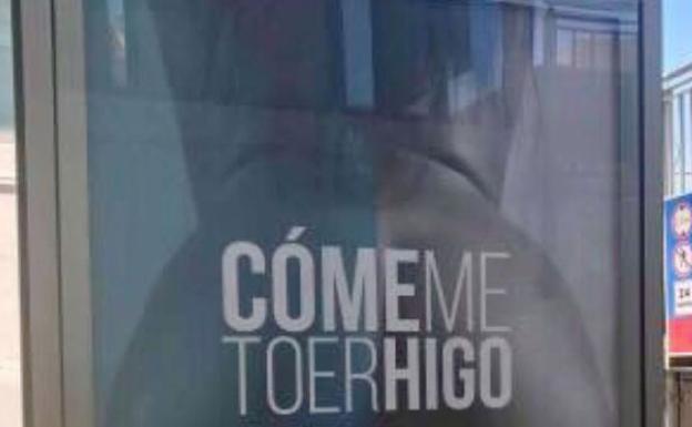 Una empresa radicada en un paraíso fiscal instaló el cartel sexista retirado en Torre del Mar