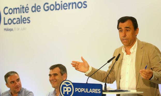 Martínez-Maíllo llama a la tranquilidad ante el desafío catalán