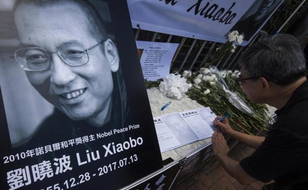 China califica de «blasfemia» la concesión del Nobel a Liu Xiaobo