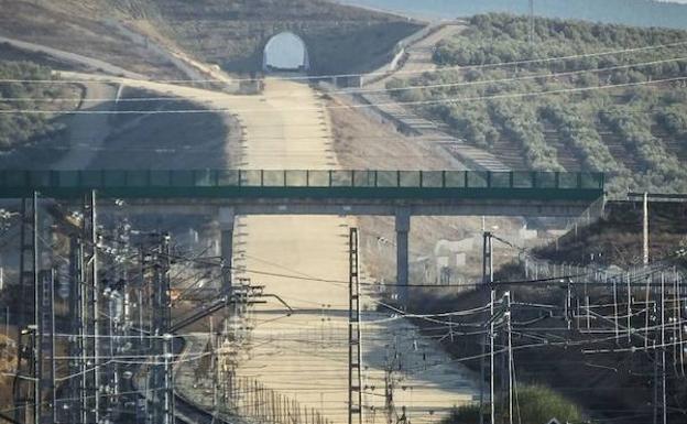 La encrucijada del AVE entre Málaga y Sevilla