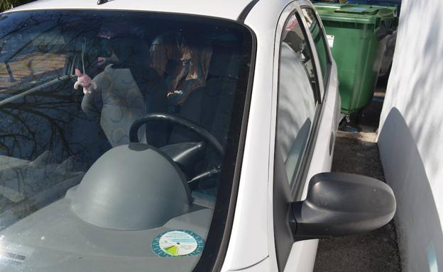 Parkings y zona azul, soluciones caras e insuficientes