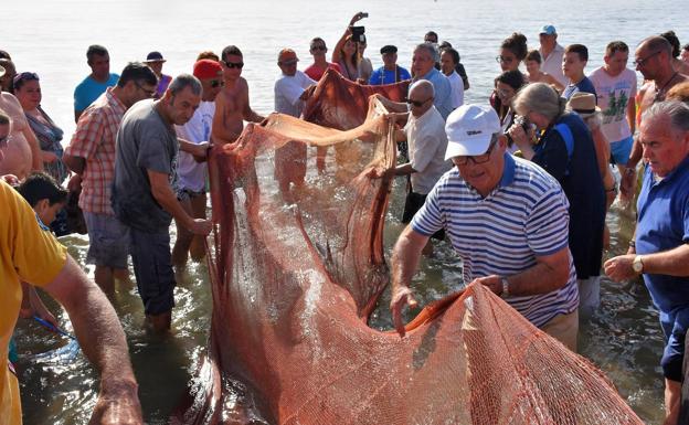 El copo, la tradición vuelve en el verano de Los Boliches
