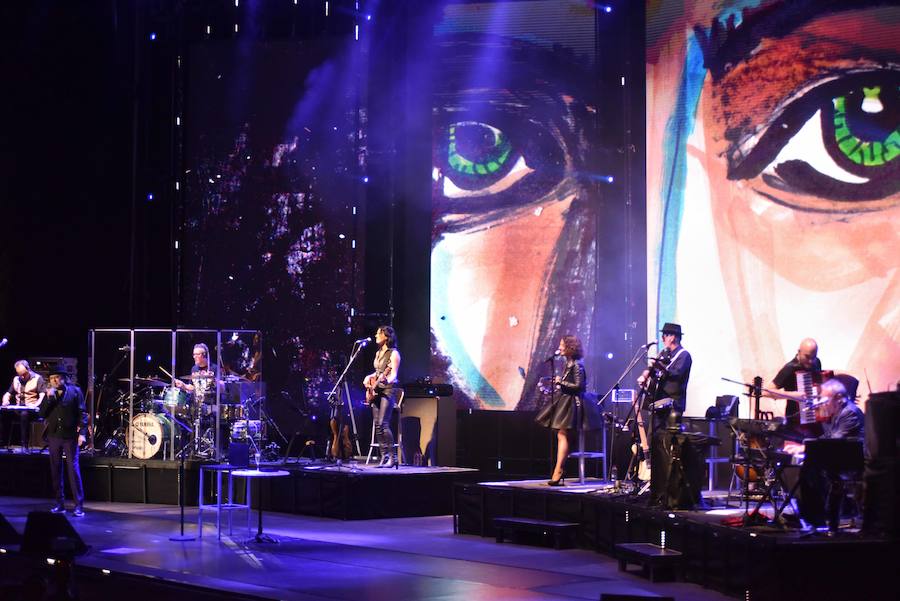 Joaquín Sabina celebra su resurrección en Marbella