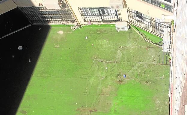 Investigan la muerte de una mujer que se precipitó desde un sexto piso