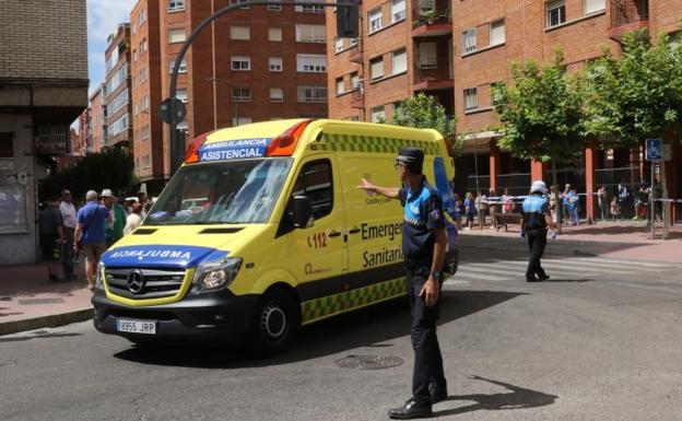 Se rompe la cadera mientras observaba el atropello de otra mujer en una calle de Valladolid