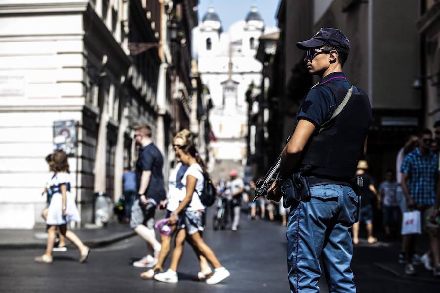 El Ayuntamiento de Barcelona se plantea ahora colocar bolardos en las zonas de riesgo