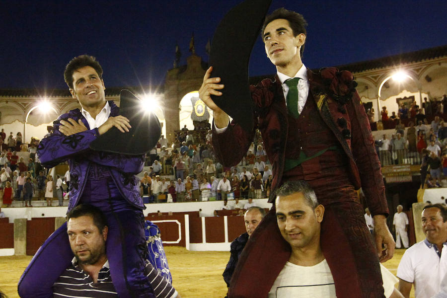 Lección de valentía de Fortes, que pone la clase en la goyesca de Antequera