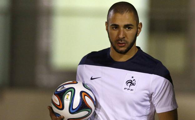 Benzema, de nuevo descartado por el seleccionador francés Deschamps