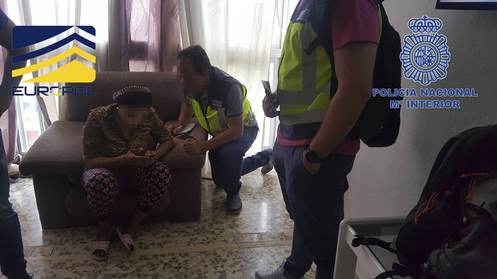 Detenidos 25 miembros de una red de prostitución y liberadas 16 mujeres
