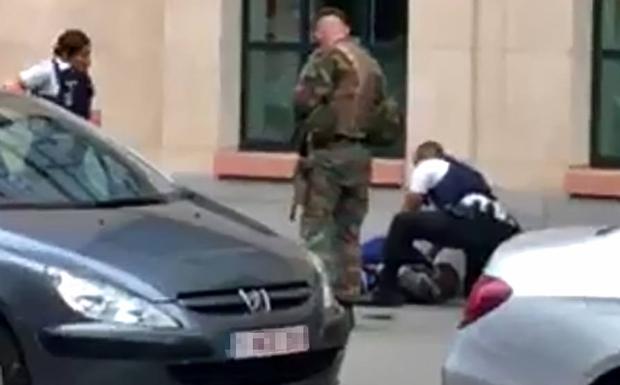 Un hombre es abatido en Bruselas después de atacar con un machete a un grupo de soldados