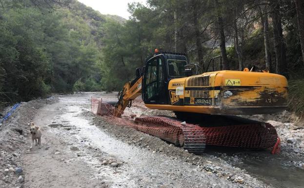 Una comunidad de regantes de Nerja denuncia al Consistorio por «coacciones» a sus usuarios