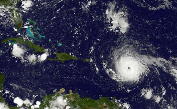 Irma se convierte en huracán de categoría 5 rumbo a las Antillas Menores