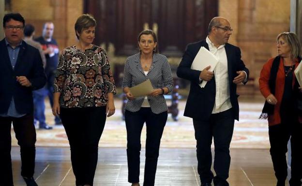 El TSJC ve indicios de desobediencia y prevaricación en la mesa del Parlament