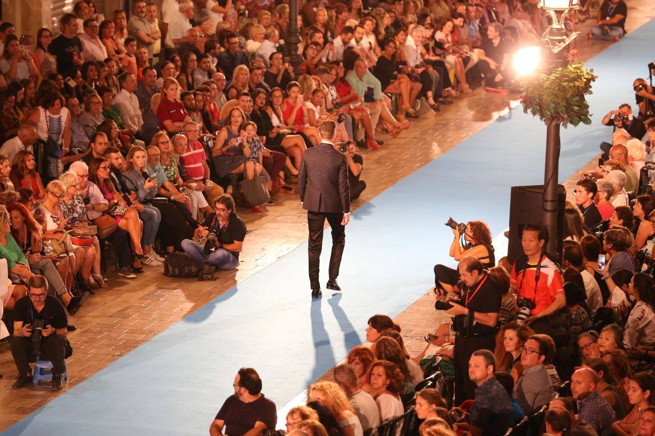 Ambiente en la Pasarela Larios 2017