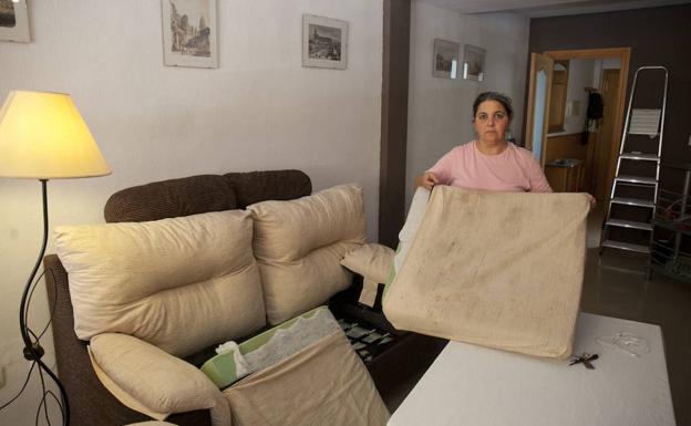 «Alquilé mi piso para pagar los gastos y me lo han destrozado»