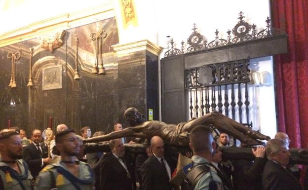 Así ha sido el vía Crucis del Cristo de la Buena Muerte