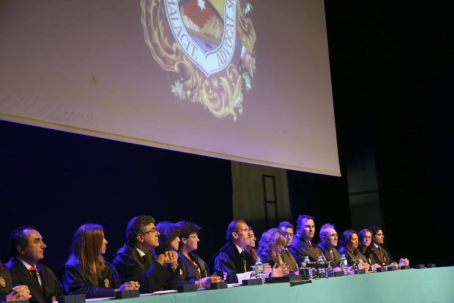 El Colegio de Abogados homenajea a los letrados que cumplen 25 y 50 años colegiados