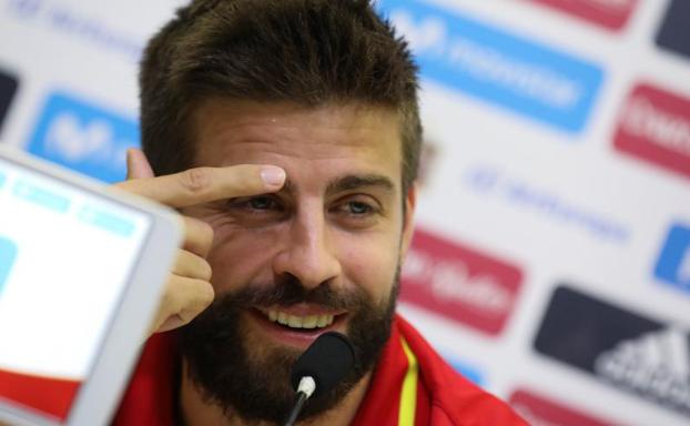 Piqué: «Estaba jugando a la pocha y se me pasó el discurso del Rey»