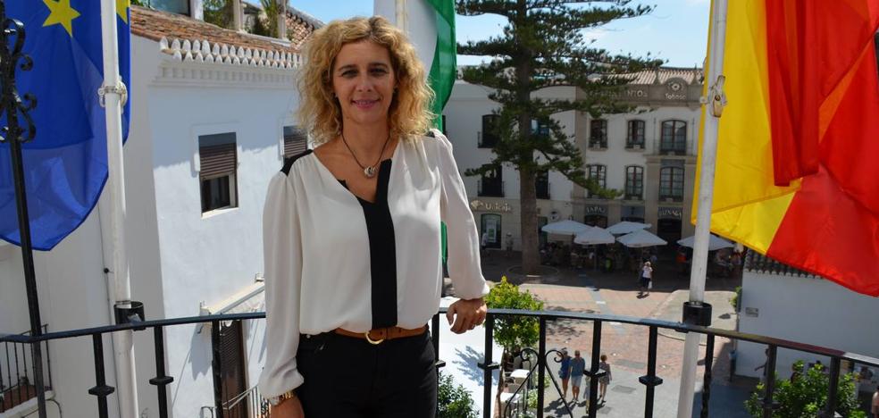 Rosa María Arrabal: «Lo que más nos preocupa es que la obra de la depuradora de Nerja esté parada»
