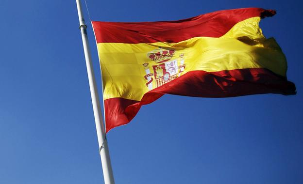 Vélez acoge este sábado una jura de bandera civil en plena polémica sobre Cataluña