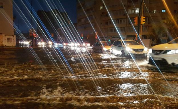 La tormenta provoca cortes de luz en varios municipios de Málaga