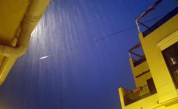 La tormenta deja sin luz a Torremolinos y colapsa el tráfico