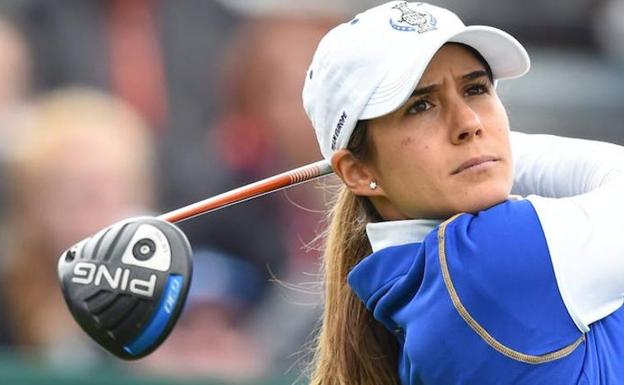 Azahara Muñoz, a cuatro golpes de la cabeza en Taiwán en la primera jornada