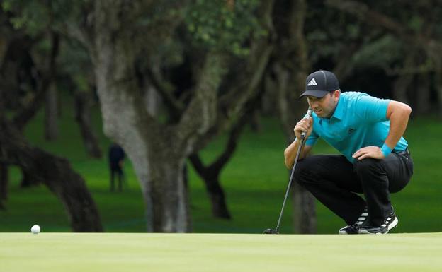 Sergio García se sacude la presión y toma el mando del Andalucía Masters